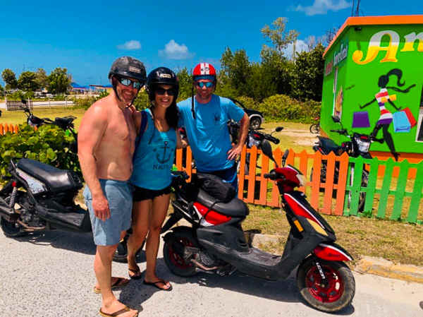 scooters3.jpg (185833 bytes)